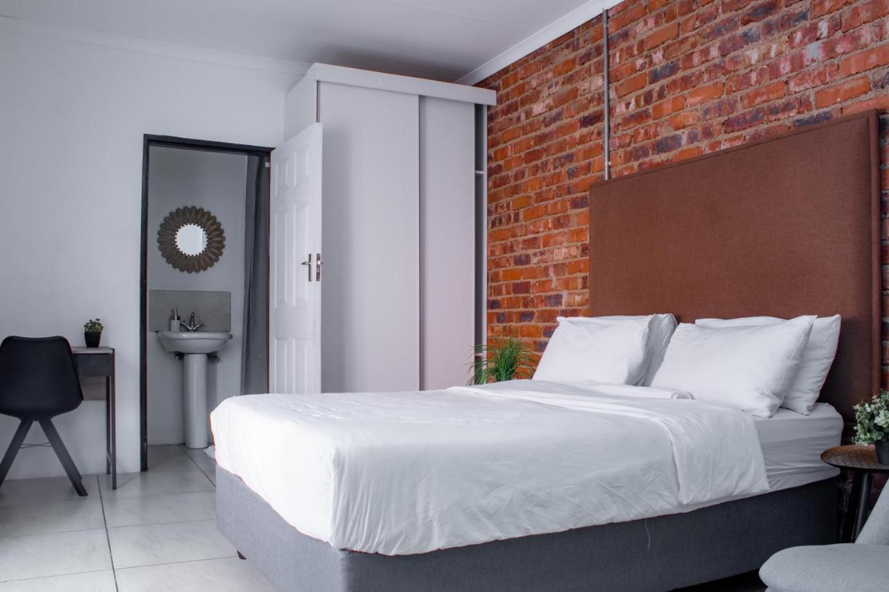 Cosmo Sleepover Roodepoort Extérieur photo