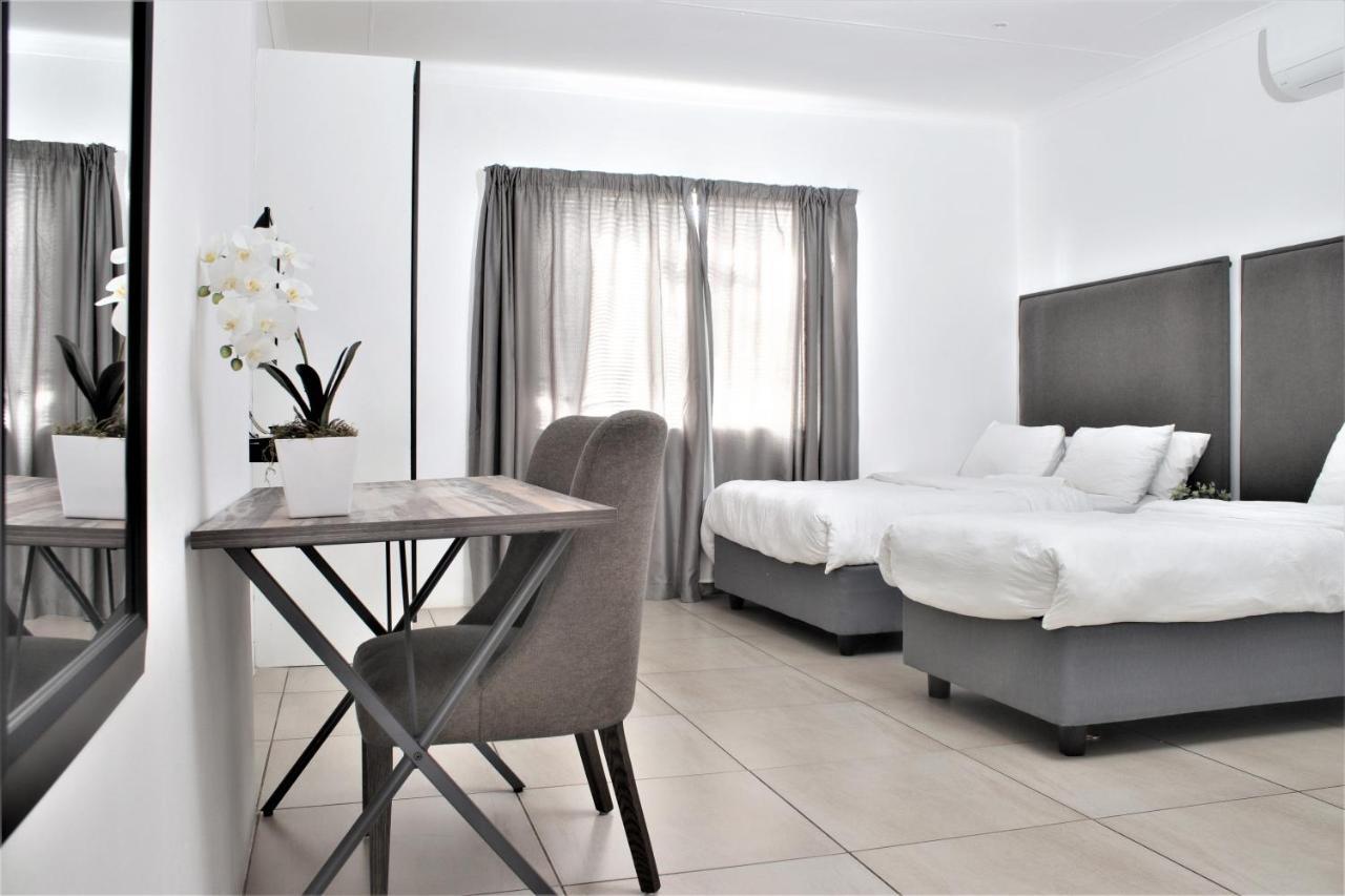 Cosmo Sleepover Roodepoort Extérieur photo
